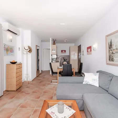 Capistrano Playa, - R9960 *